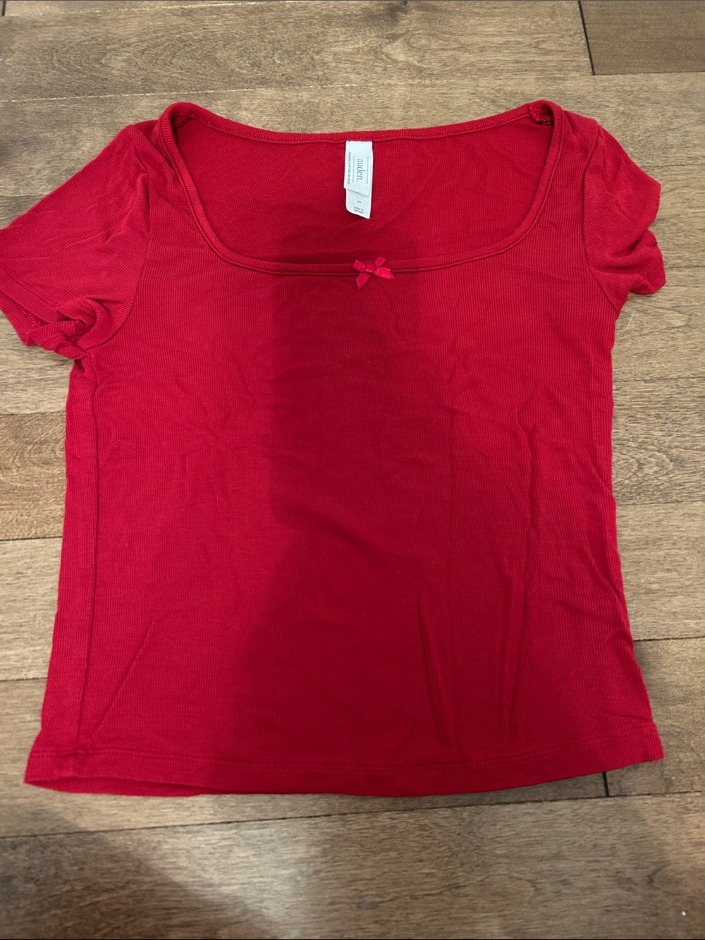Classic Scoop Neck Women's Top in Red